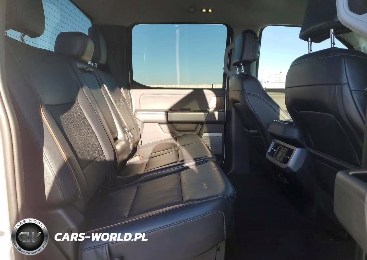 2025 Ford F350 Super Duty VIN:1FT8W3DM7SEC18281 - 10