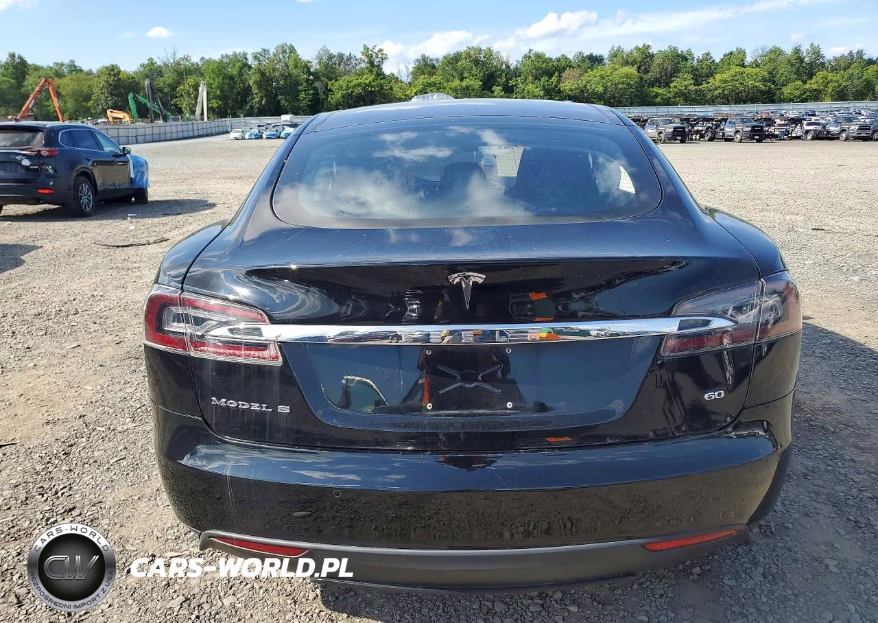 2014 Tesla Model S VIN:5YJSA1S15EFP67448 - 6