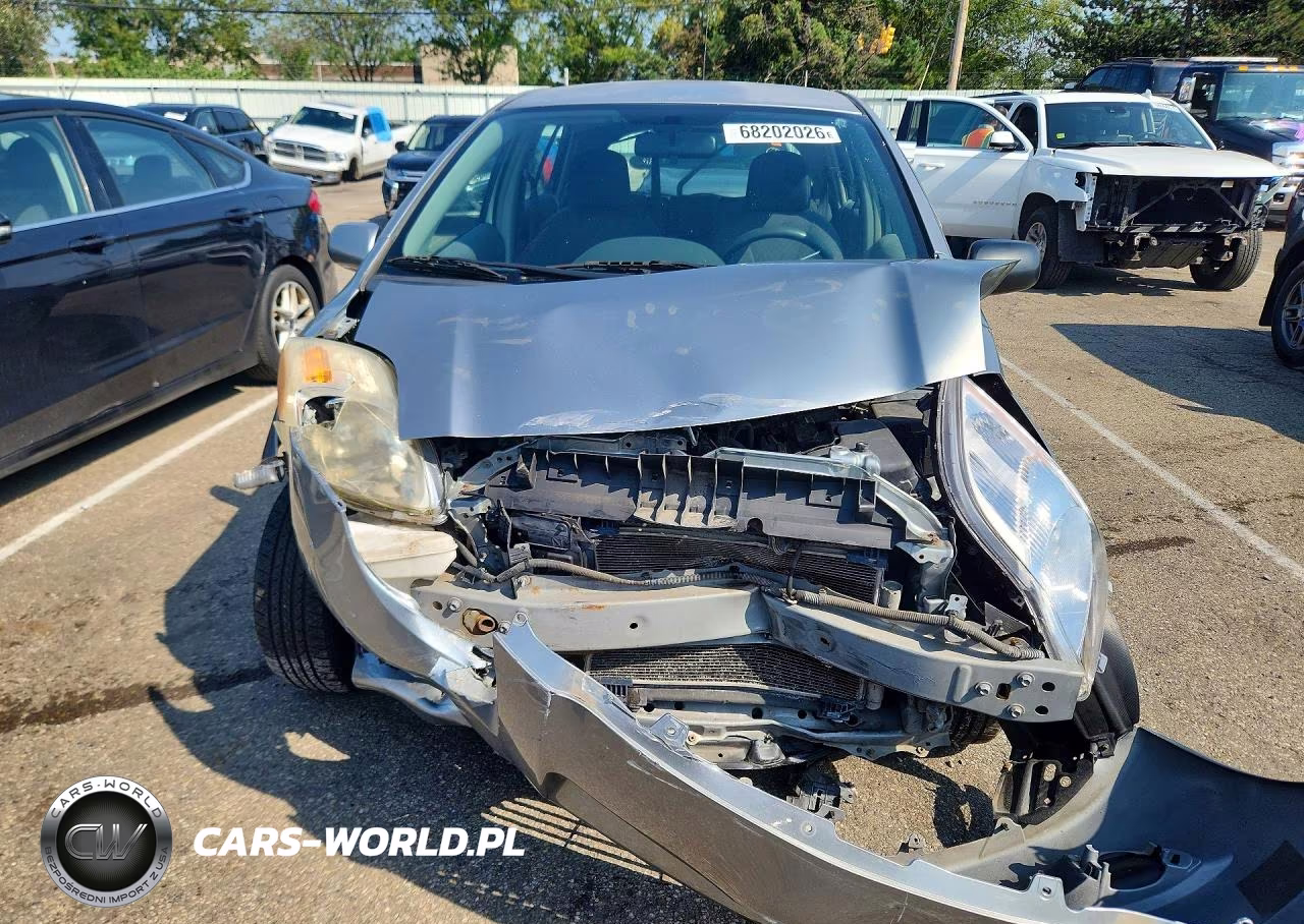 2010 Toyota Yaris Base VIN:JTDKT4K38A5284884 - 5