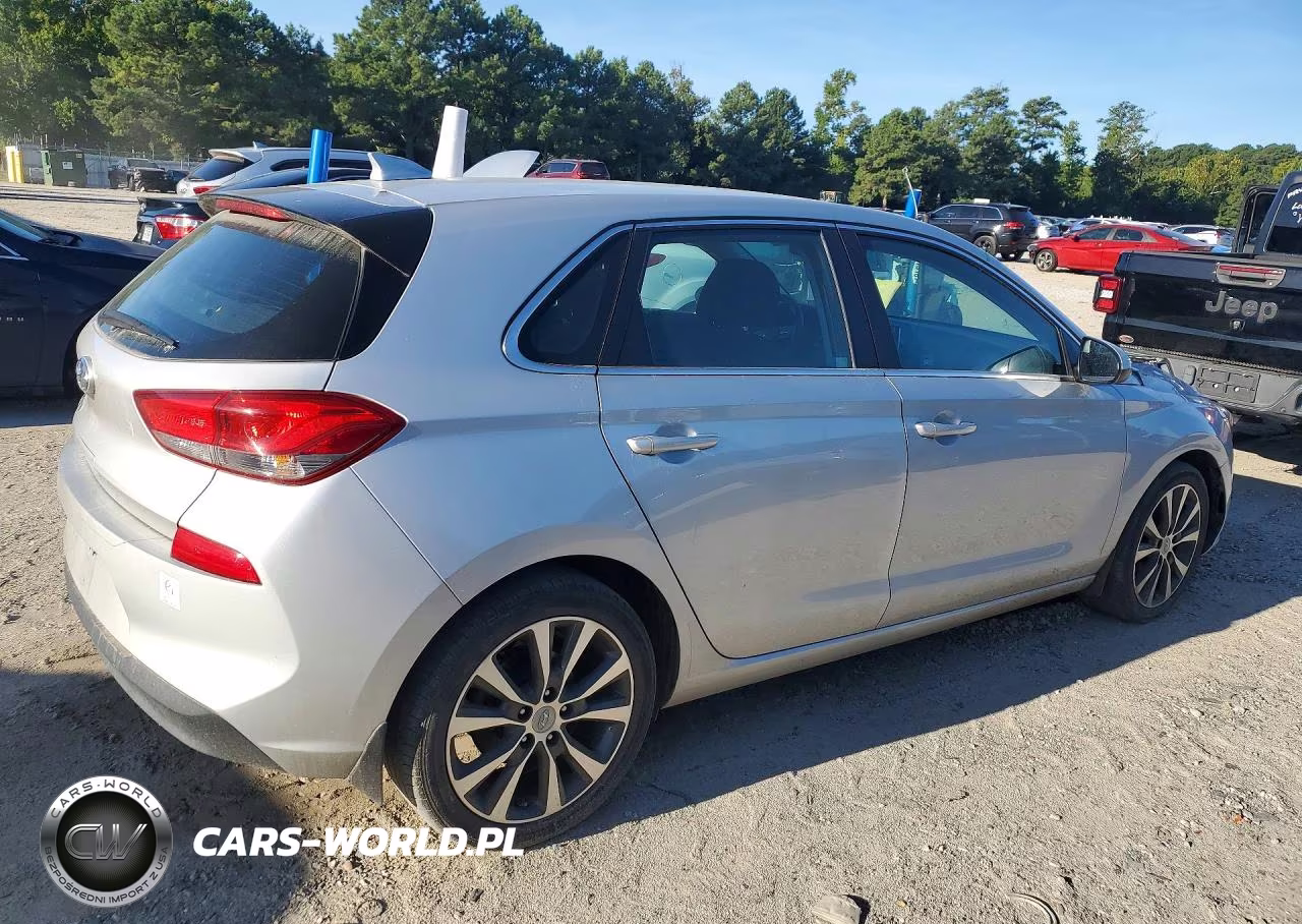 2018 Hyundai Elantra Gt Base VIN:KMHH35LE5JU012486 - 3