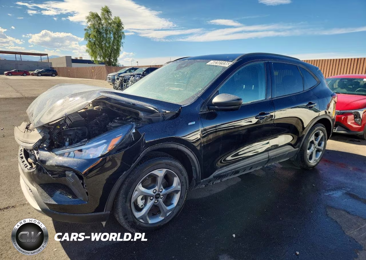 2025 Ford Escape St Line