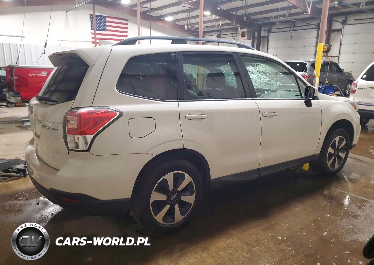 2018 Subaru Forester 2.5I Premium VIN:JF2SJAGC3JH473553 - 3
