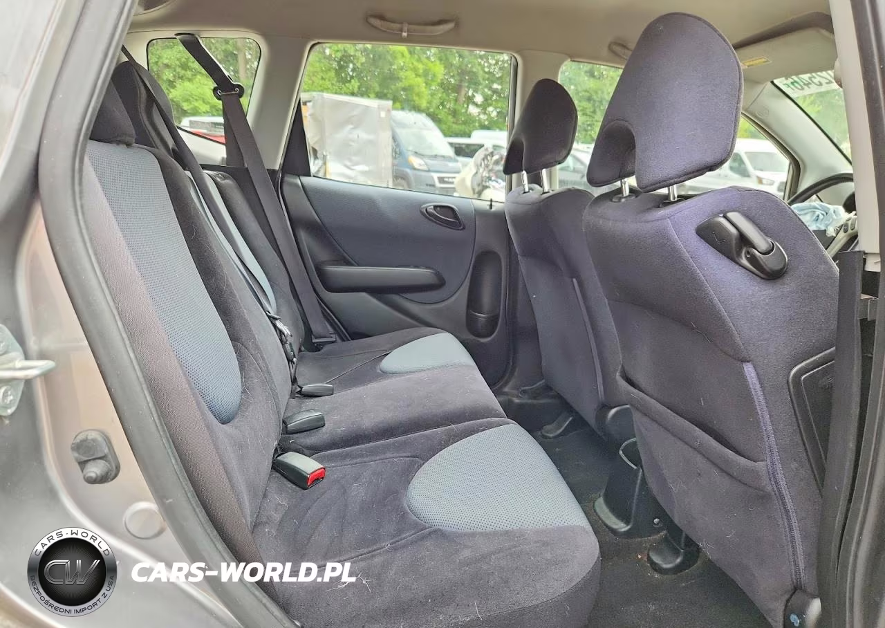 2007 Honda Fit S VIN:JHMGD38657S044408 - 10