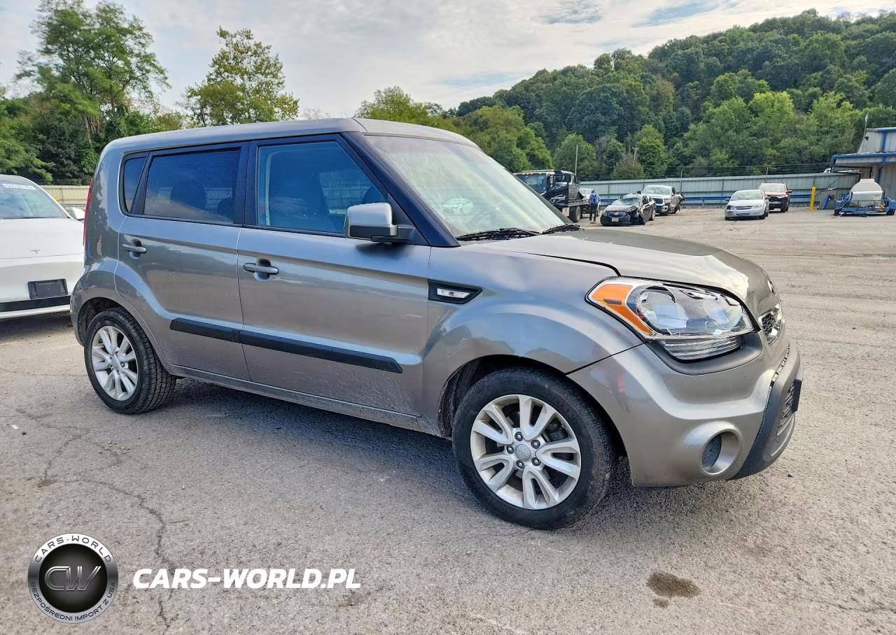 2013 Kia Soul Base VIN:KNDJT2A50D7634228 - 4