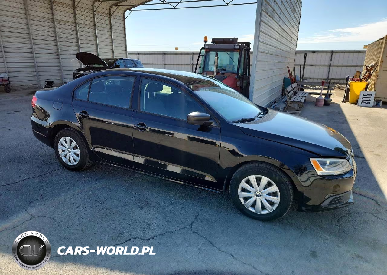 2012 Volkswagen Jetta Base VIN:3VW2K7AJ4CM365413 - 4
