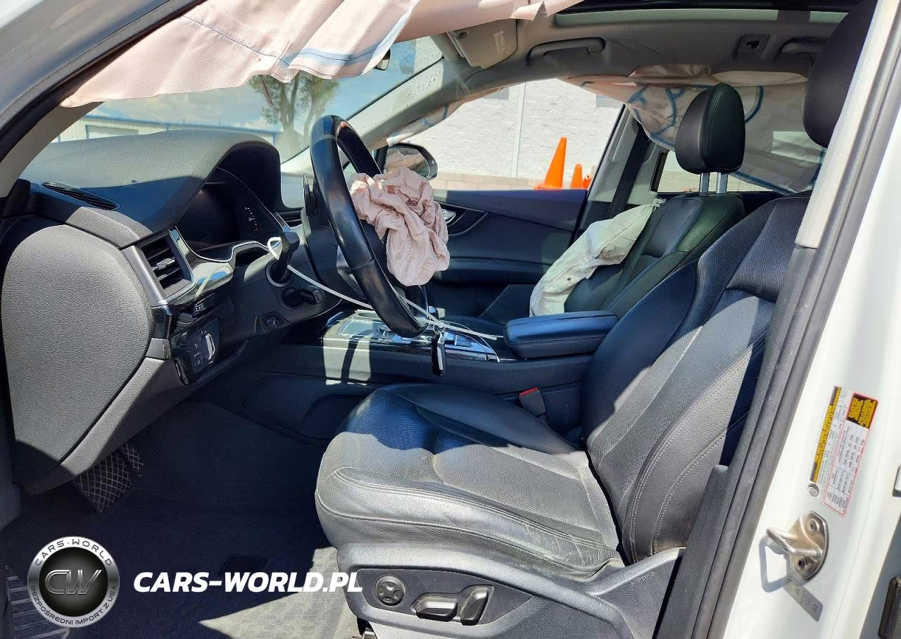 2017 Audi Q7 Premium Plus VIN:WA1LAAF79HD004311 - 7