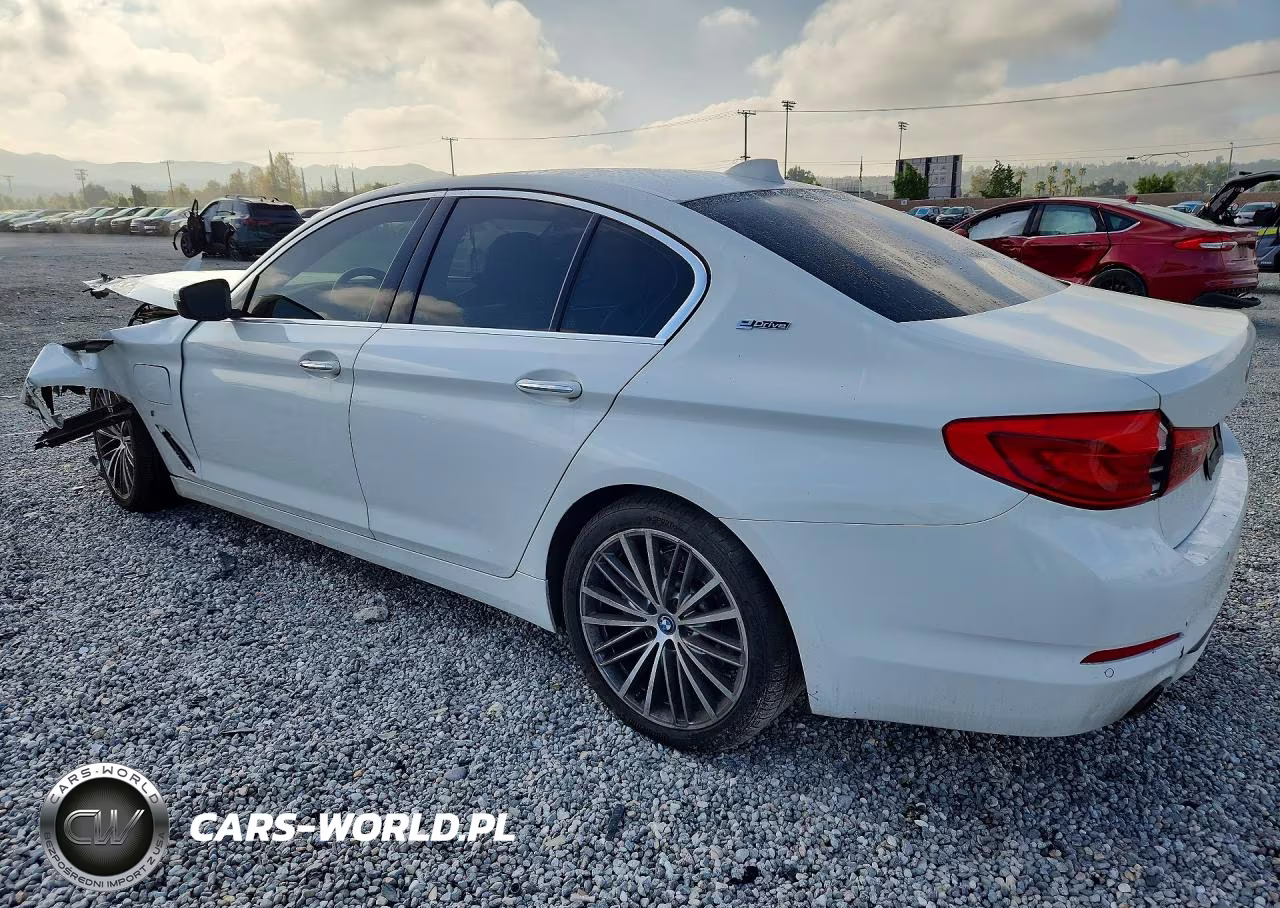 2018 BMW 530E VIN:WBAJA9C54JB250423 - 2