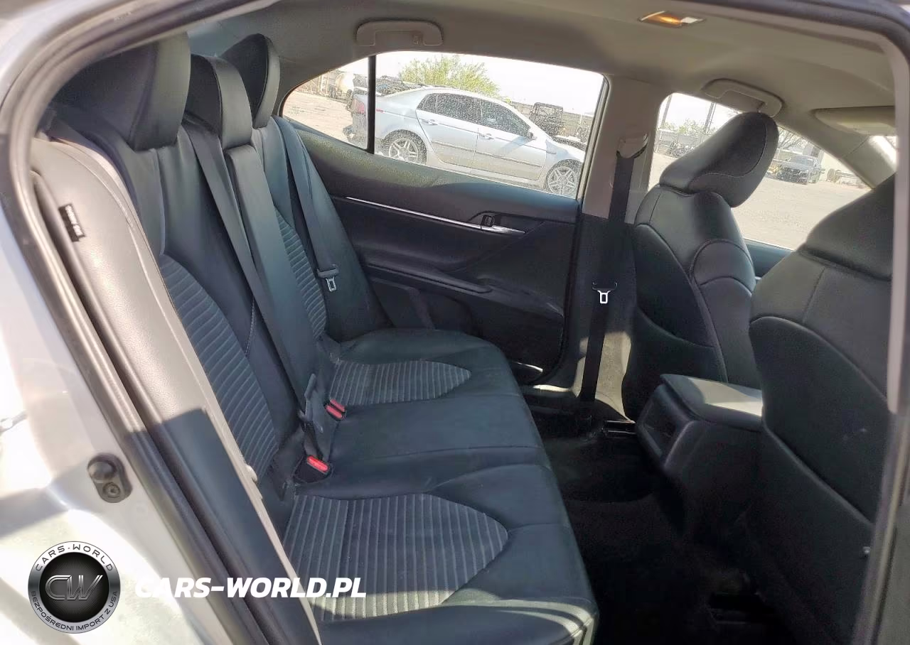 2021 Toyota Camry Se VIN:4T1G11AKXMU409702 - 10