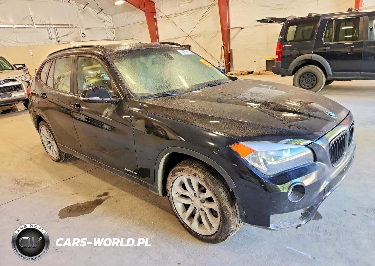 2015 BMW X1 xDrive28I VIN:WBAVL1C52FVY35696 - 4