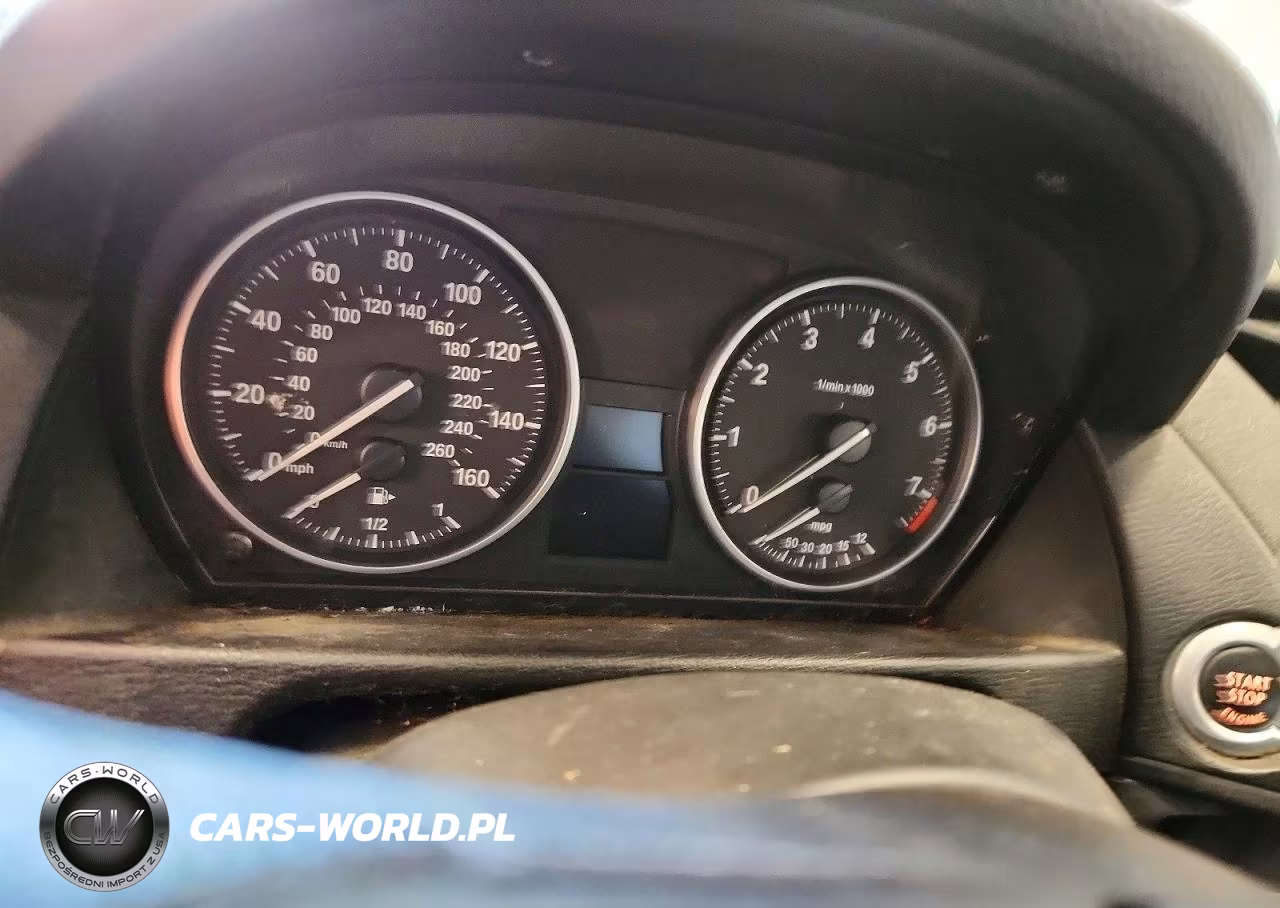 2015 BMW X1 xDrive28I VIN:WBAVL1C52FVY35696 - 9