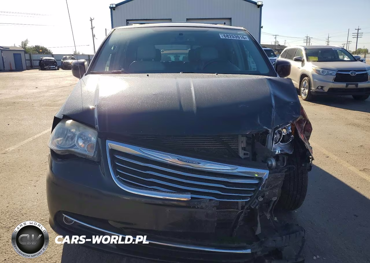 2013 Chrysler Town & Country Touring VIN:2C4RC1BG9DR577524 - 5