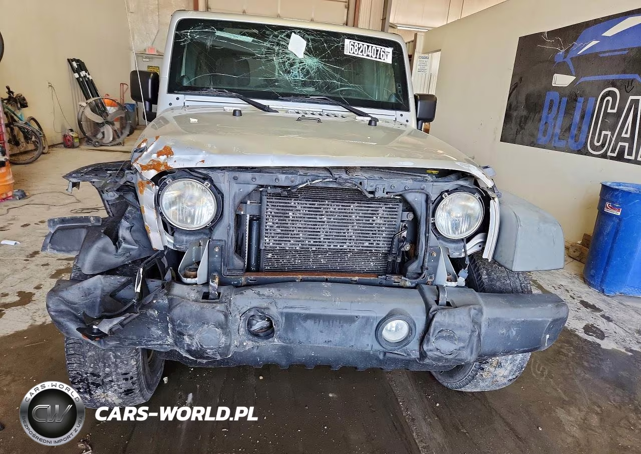 2012 Jeep Wrangler Unlimited Sport VIN:1C4BJWDG2CL140828 - 5