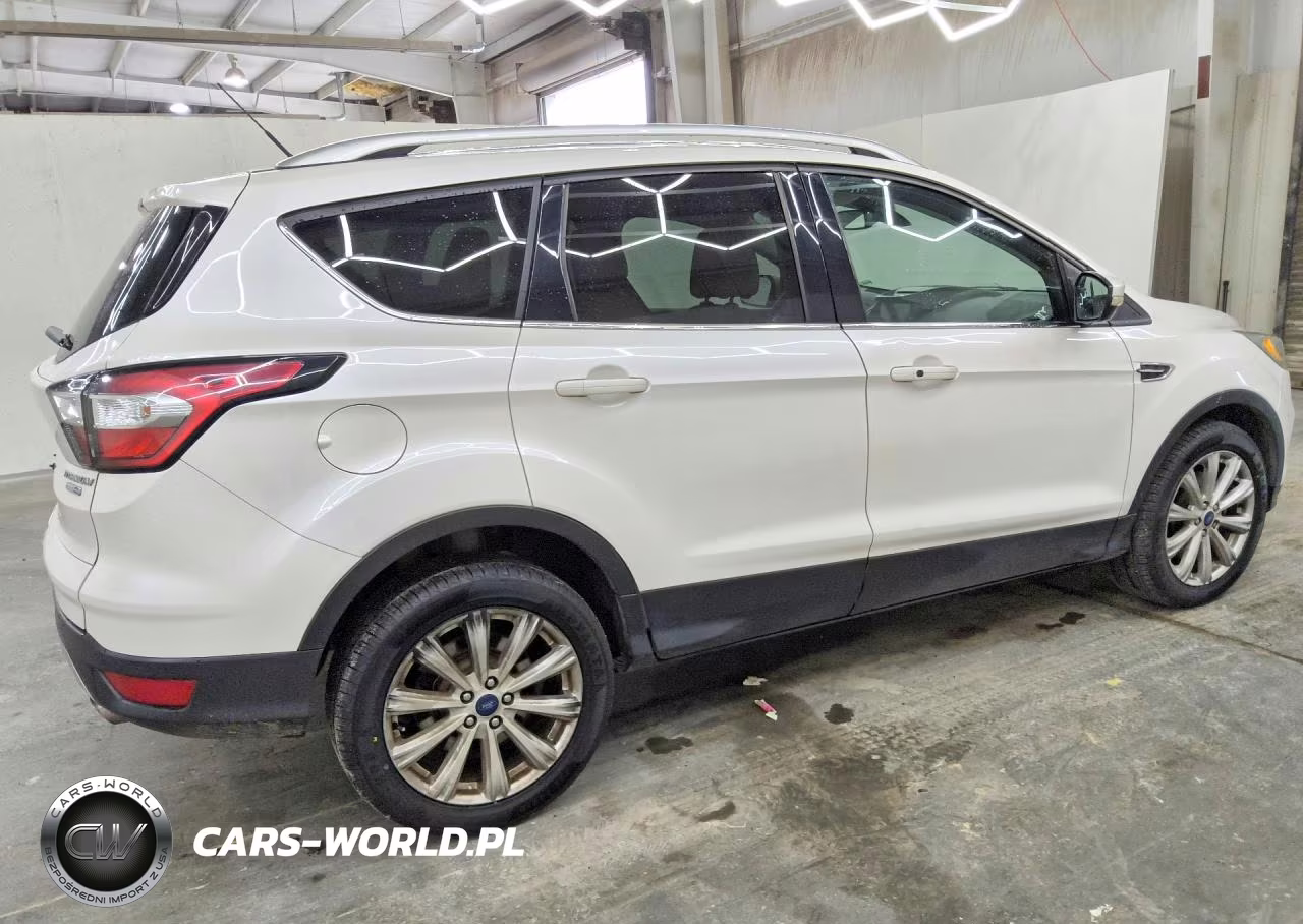 2017 Ford Escape Titanium VIN:1FMCU9J90HUE72590 - 3