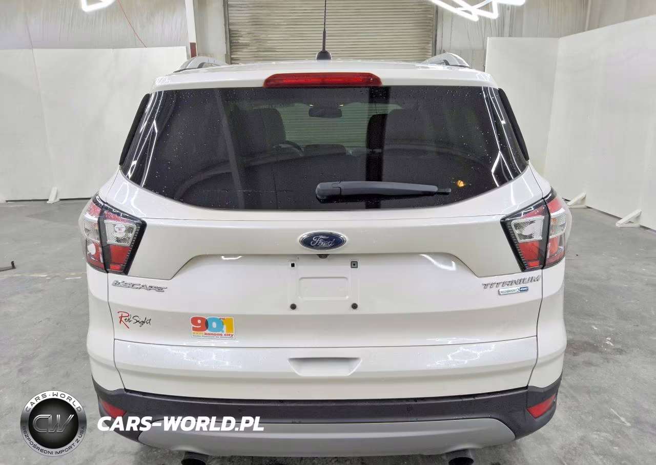 2017 Ford Escape Titanium VIN:1FMCU9J90HUE72590 - 6