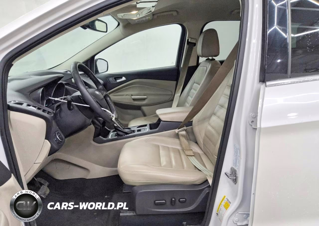 2017 Ford Escape Titanium VIN:1FMCU9J90HUE72590 - 7