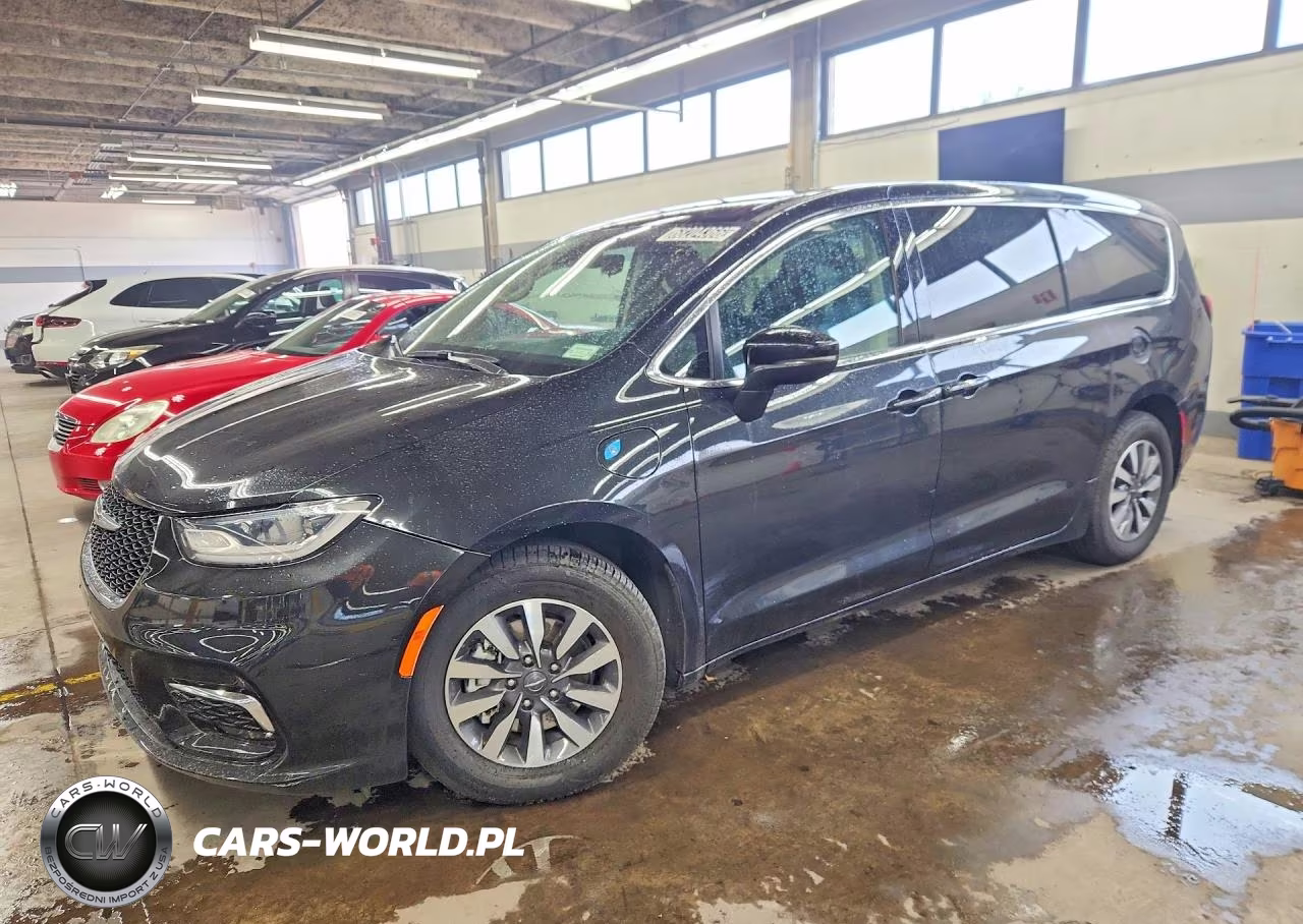 2023 Chrysler Pacifica Hybrid Touring L – zdjęcie 1 z 14