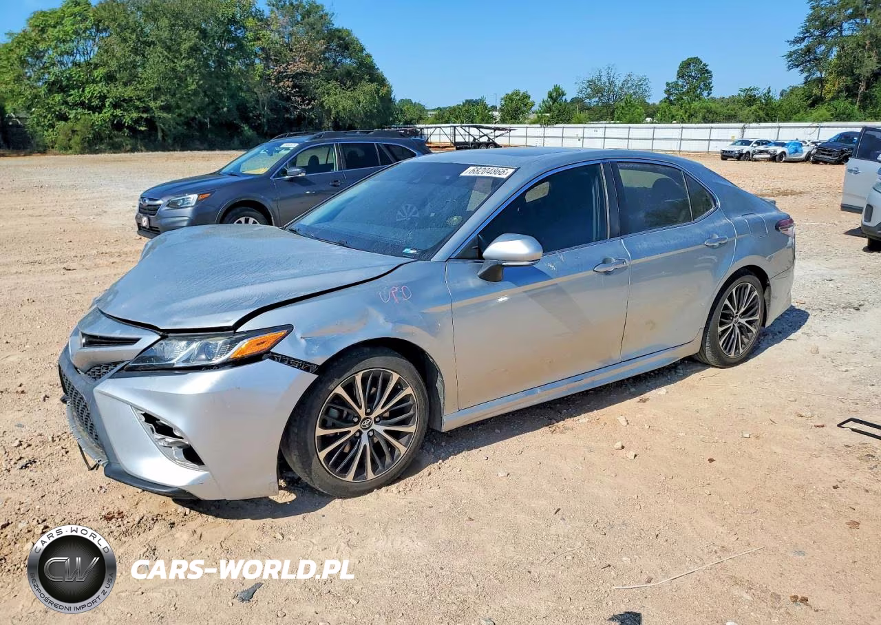 2018 Toyota Camry Se – zdjęcie 1 z 13