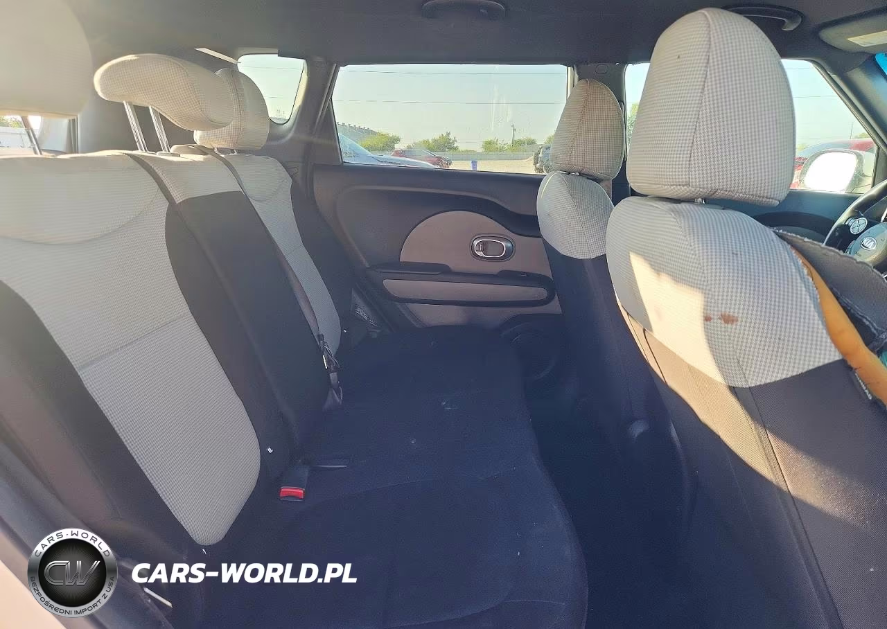 2018 Kia Soul Base VIN:KNDJN2A29J7599409 - 10