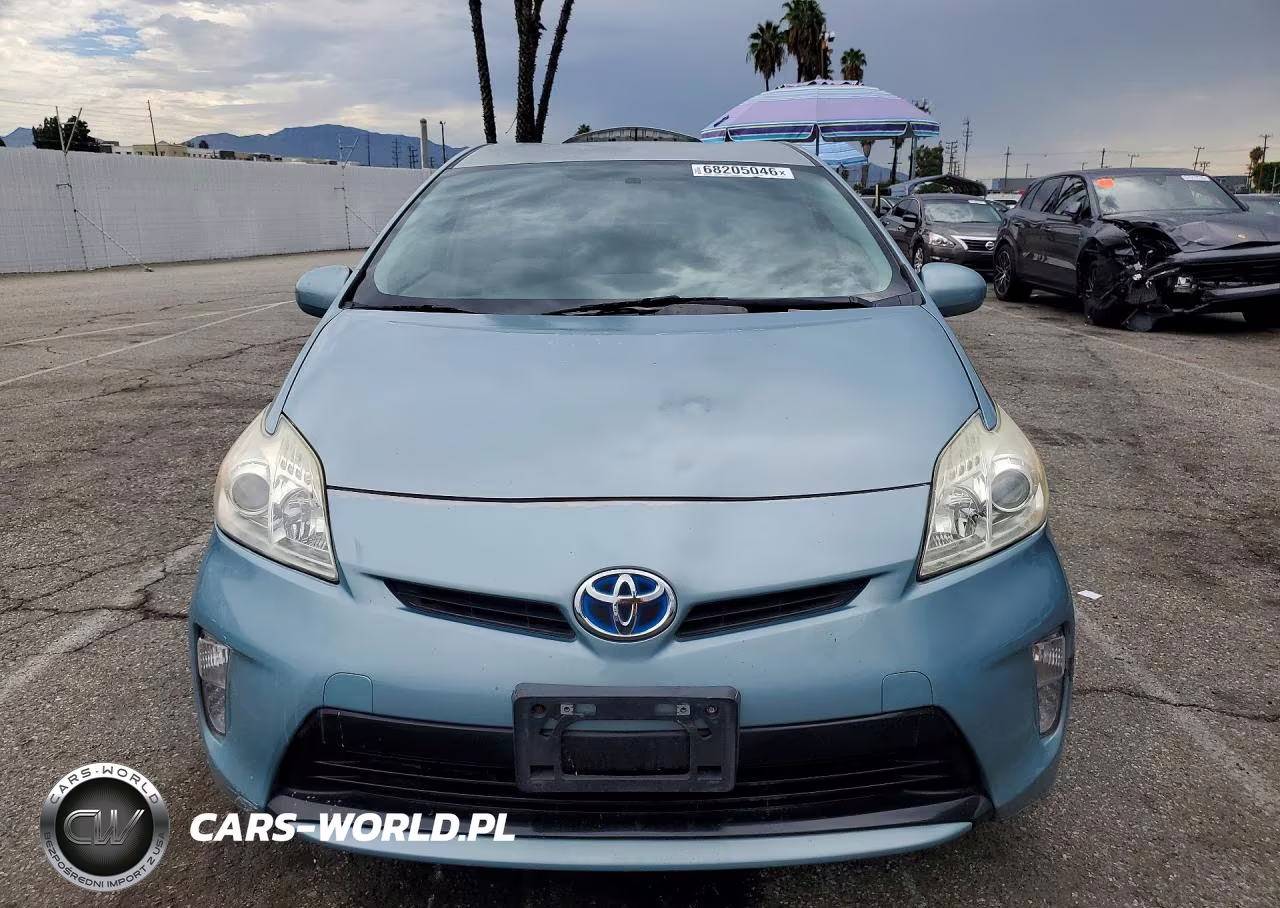 2012 Toyota Prius Three VIN:JTDKN3DU0C1515815 - 5