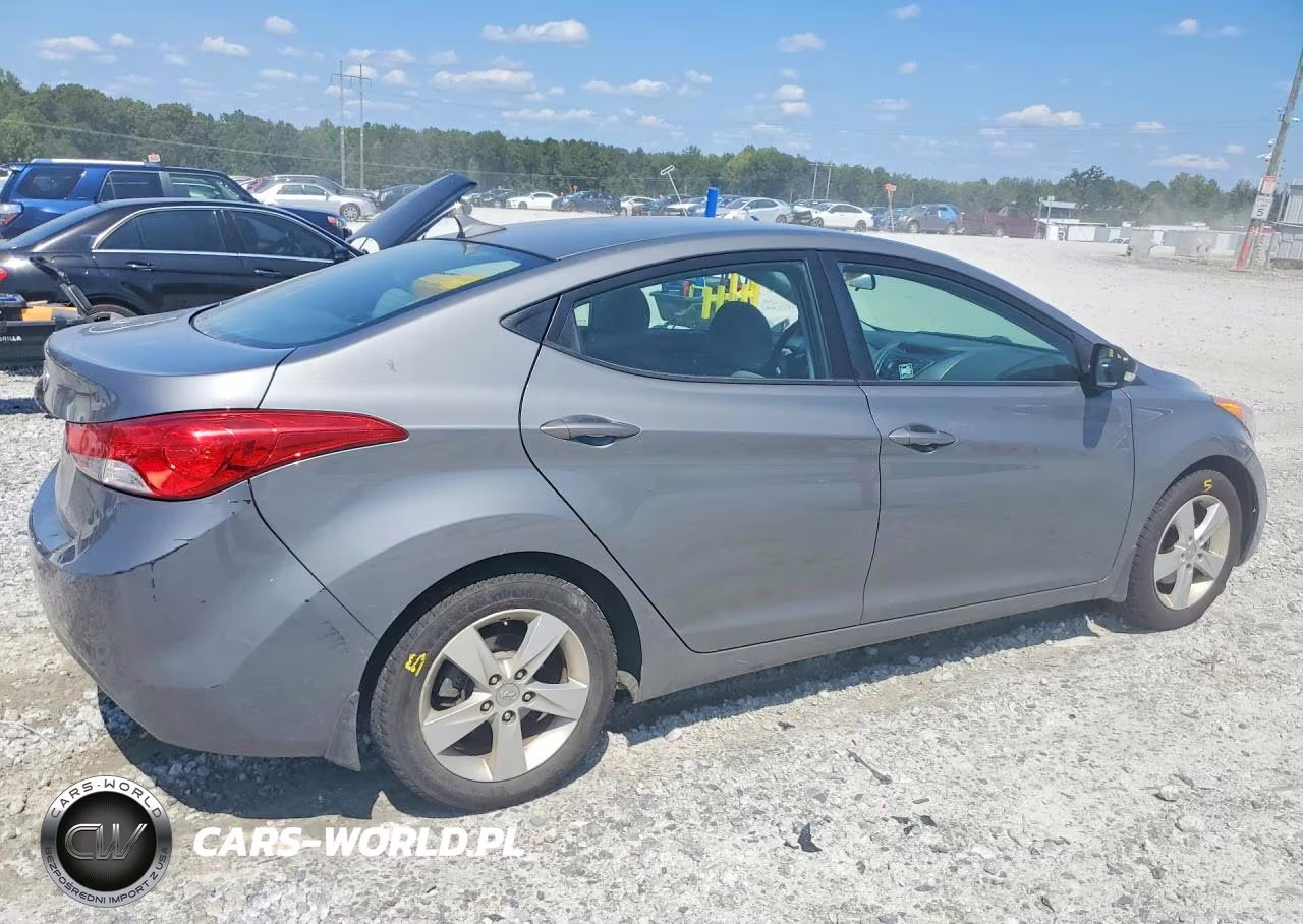 2013 Hyundai Elantra Gls VIN:5NPDH4AEXDH411149 - 3