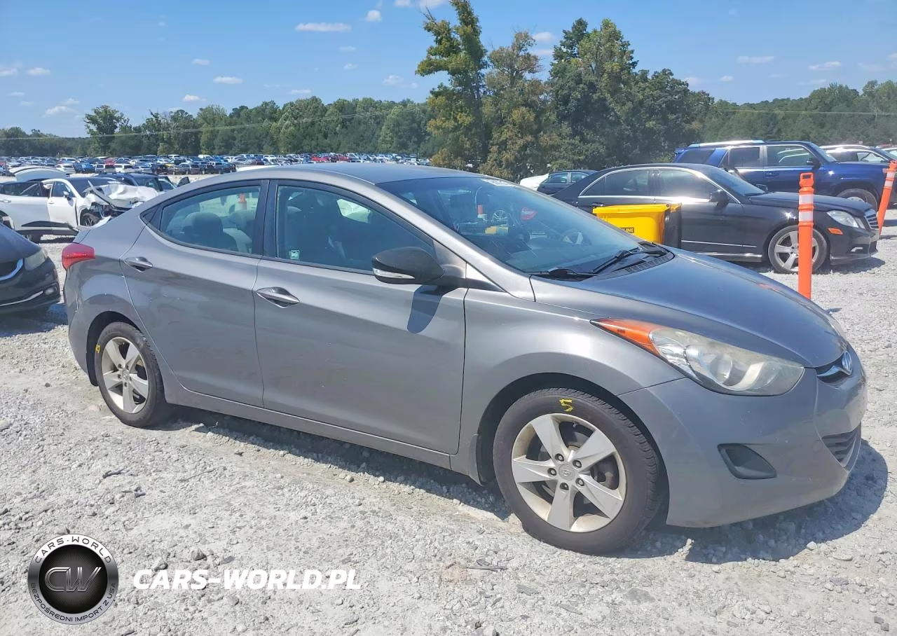 2013 Hyundai Elantra Gls VIN:5NPDH4AEXDH411149 - 4
