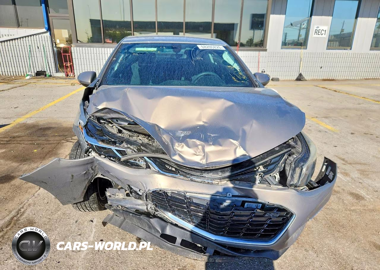 2017 Chevrolet Cruze Lt VIN:1G1BE5SM1H7149052 - 5