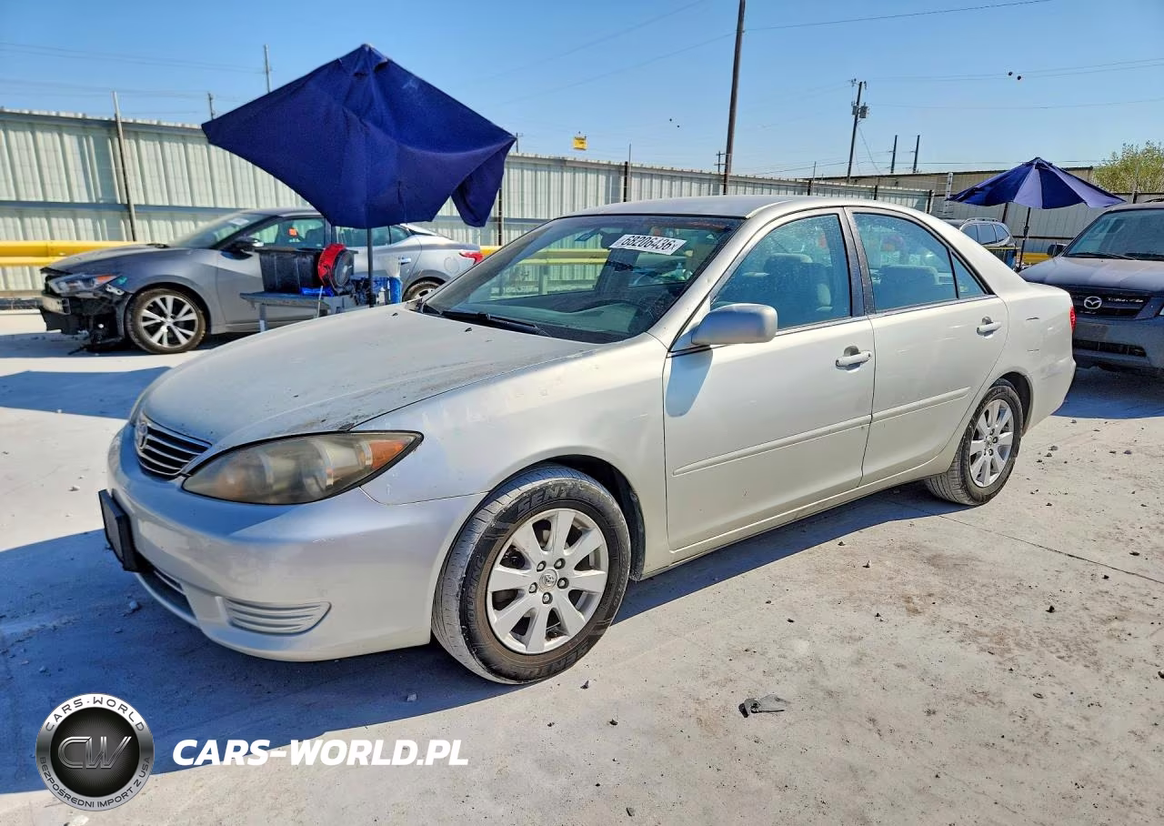 2005 Toyota Camry Le
