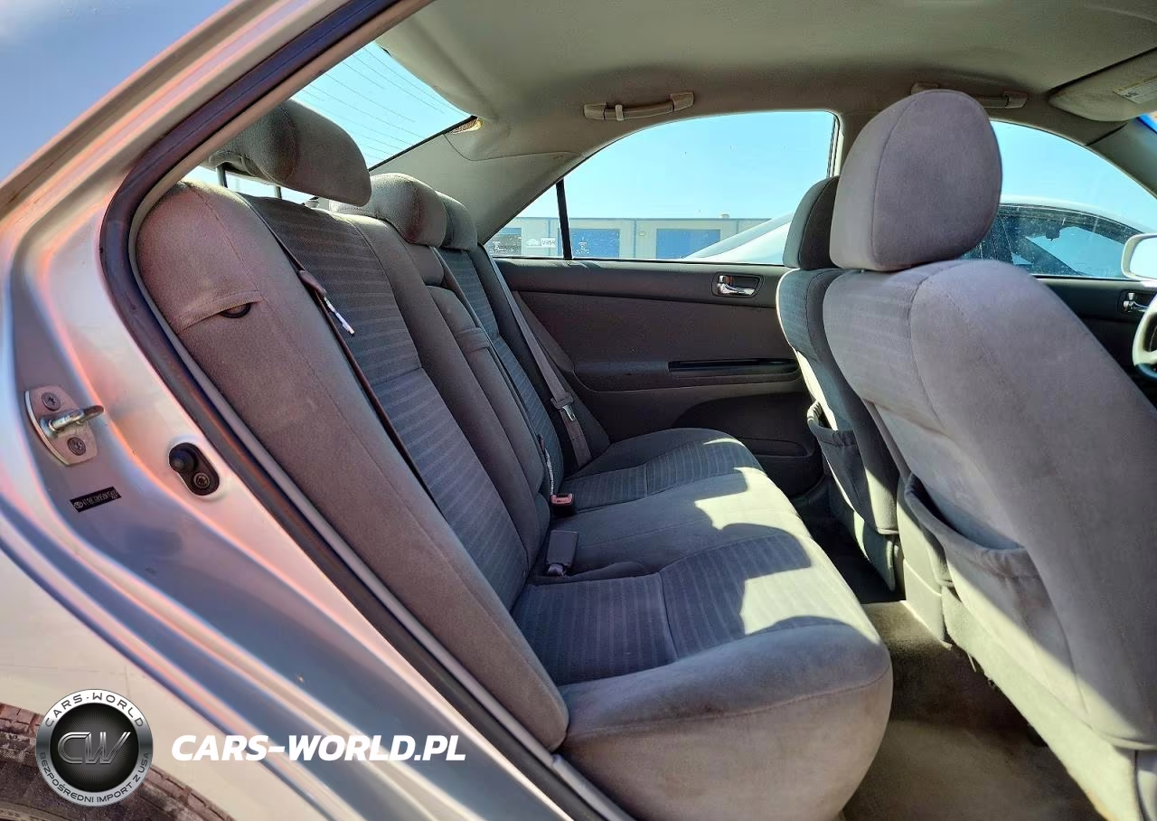 2005 Toyota Camry Le VIN:4T1BE32KX5U415493 - 10