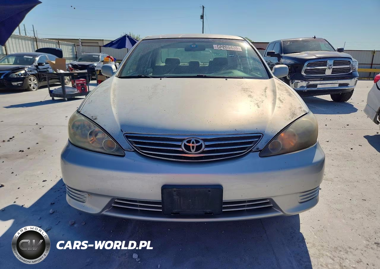 2005 Toyota Camry Le VIN:4T1BE32KX5U415493 - 5