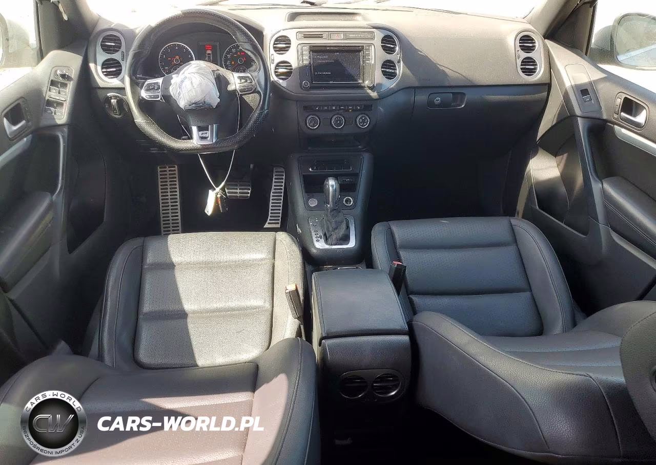 2016 Volkswagen Tiguan S VIN:WVGAV7AX2GW037676 - 8