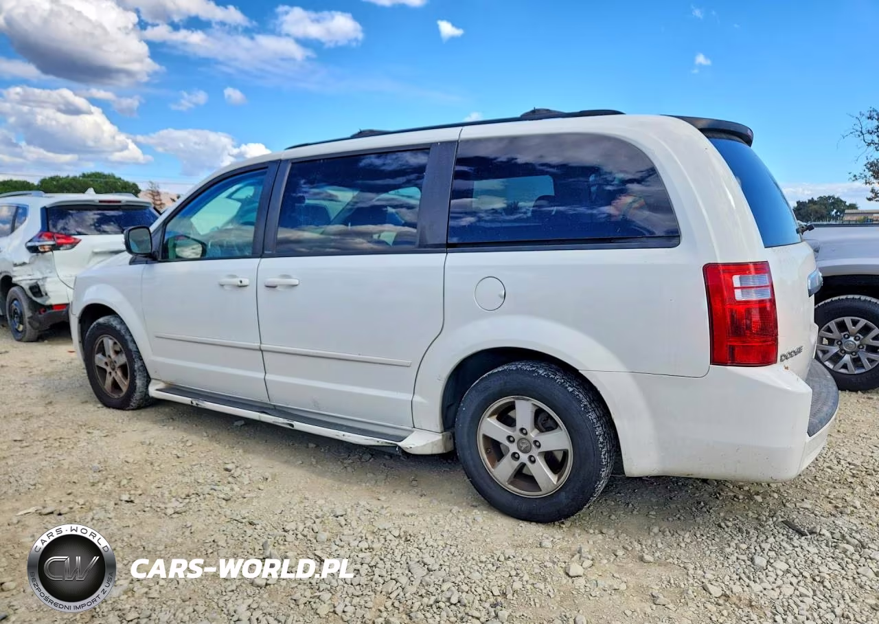 2010 Dodge Grand Caravan Hero VIN:2D4RN3D17AR462899 - 2