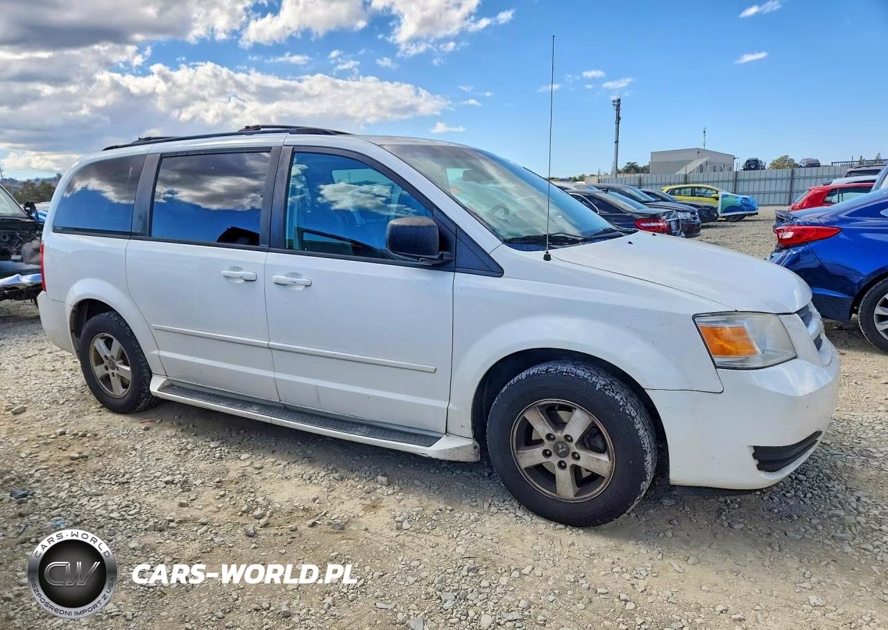 2010 Dodge Grand Caravan Hero VIN:2D4RN3D17AR462899 - 4