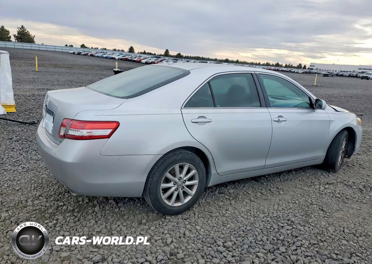 2011 Toyota Camry Xle VIN:4T1BF3EK3BU627611 - 3