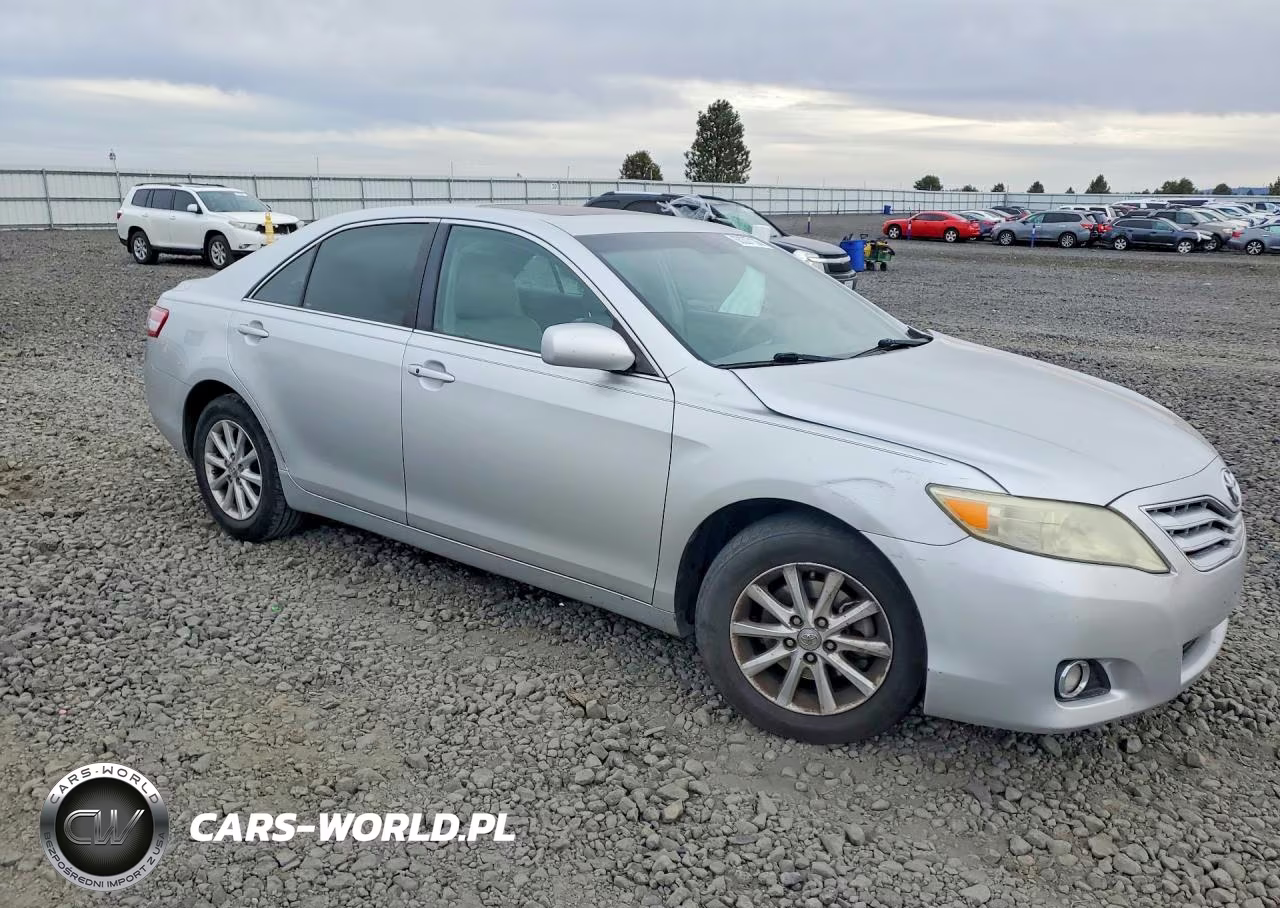 2011 Toyota Camry Xle VIN:4T1BF3EK3BU627611 - 4