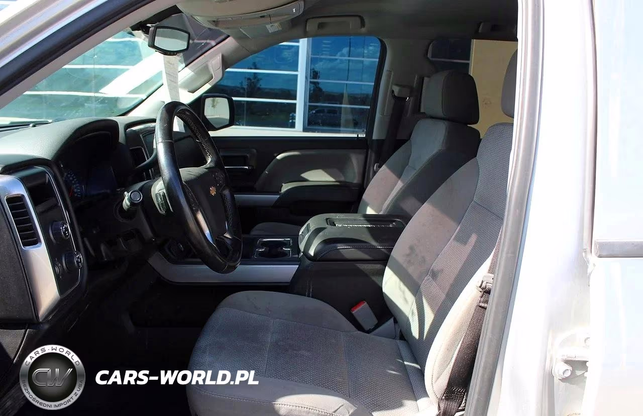 2018 Chevrolet Silverado 1500 2Lt VIN:3GCUKREC7JG615161 - 9
