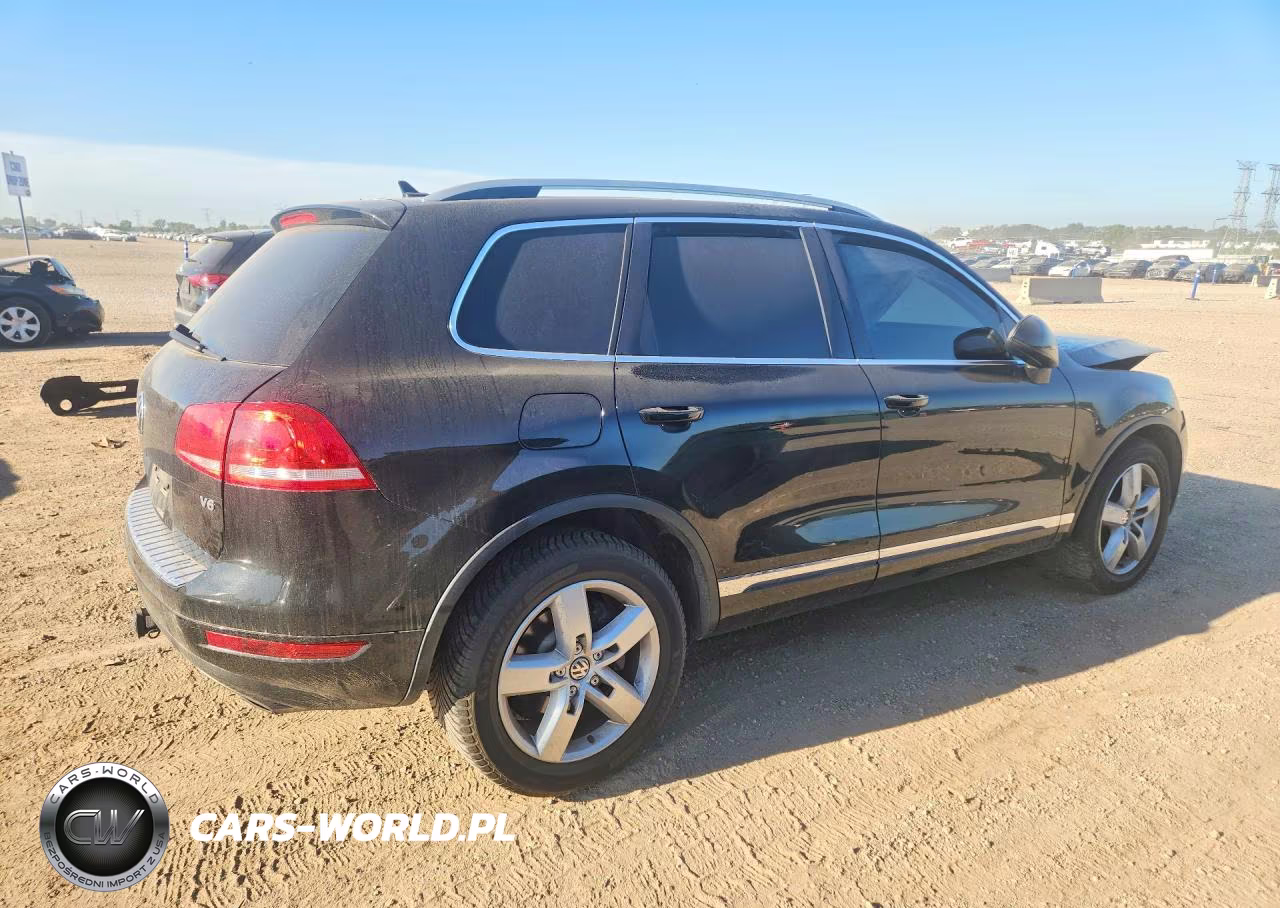 2013 Volkswagen Touareg V6 VIN:WVGEF9BP8DD013494 - 3
