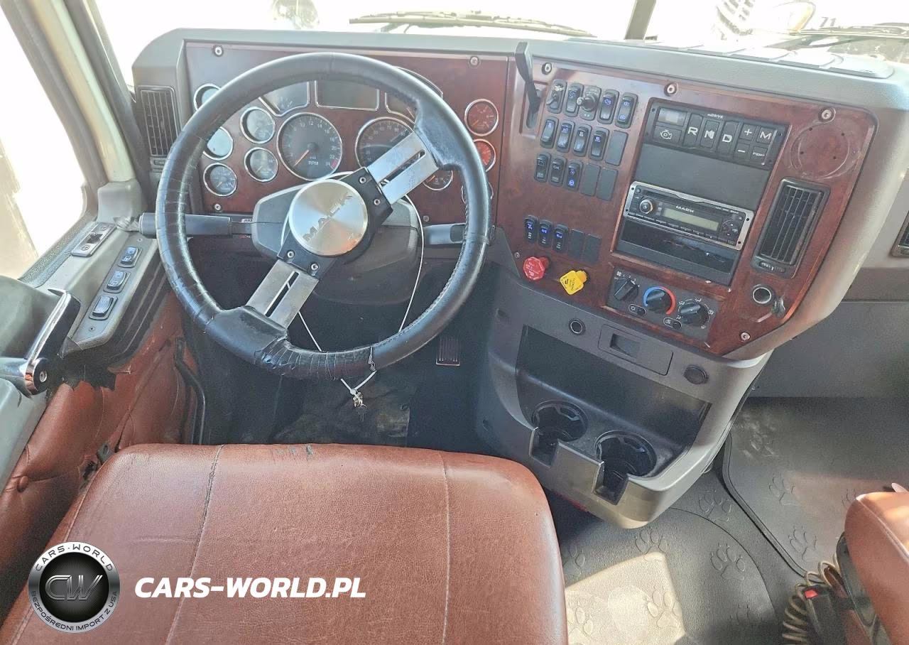 2016 Mack Cxu613 Semi Truck VIN:1M1AW21Y0GM058065 - 8