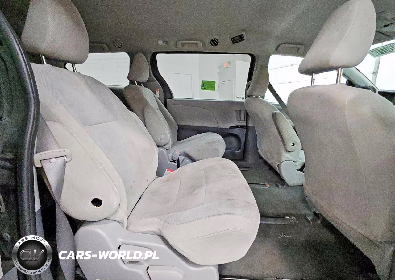 2020 Toyota Sienna L VIN:5TDZZ3DC0LS085572 - 11