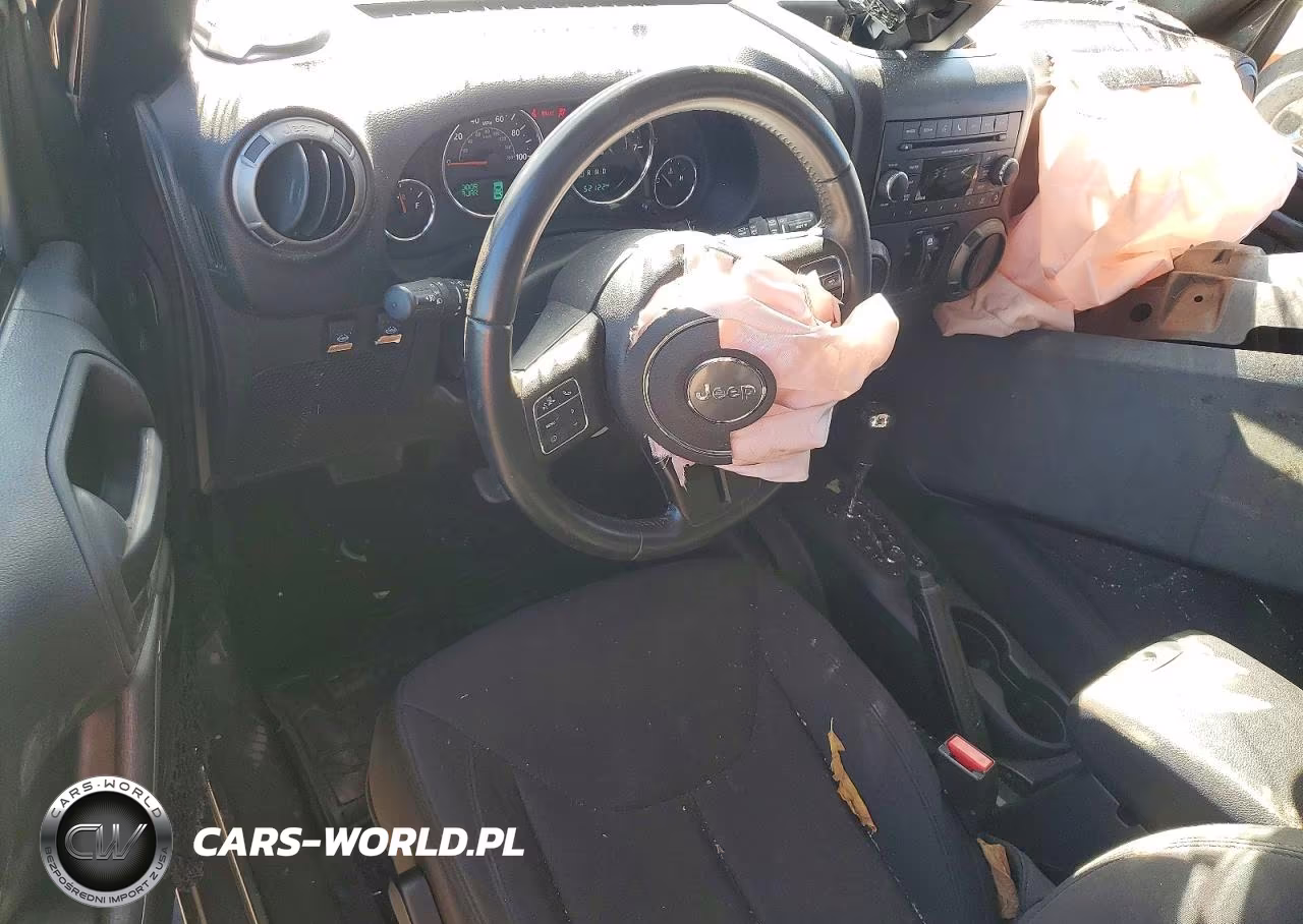 2018 Jeep Wrangler Unlimited Sport VIN:1C4BJWDG3JL882412 - 8