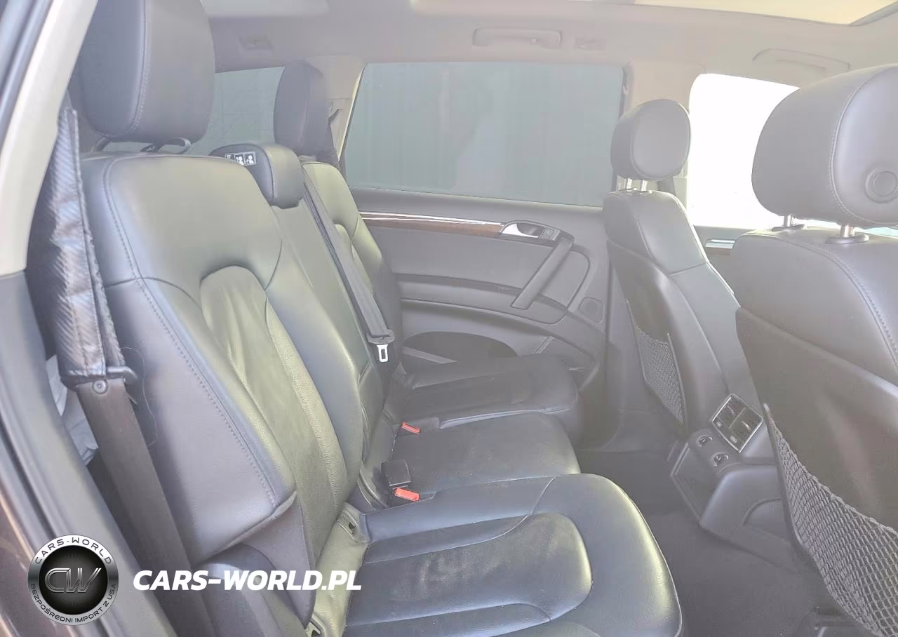 2014 Audi Q7 Premium Plus VIN:WA1LGAFE4ED020568 - 11