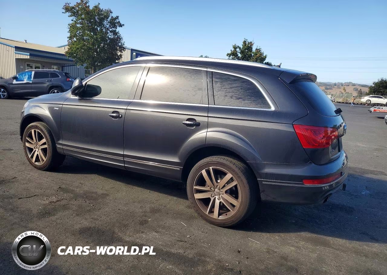2014 Audi Q7 Premium Plus VIN:WA1LGAFE4ED020568 - 2
