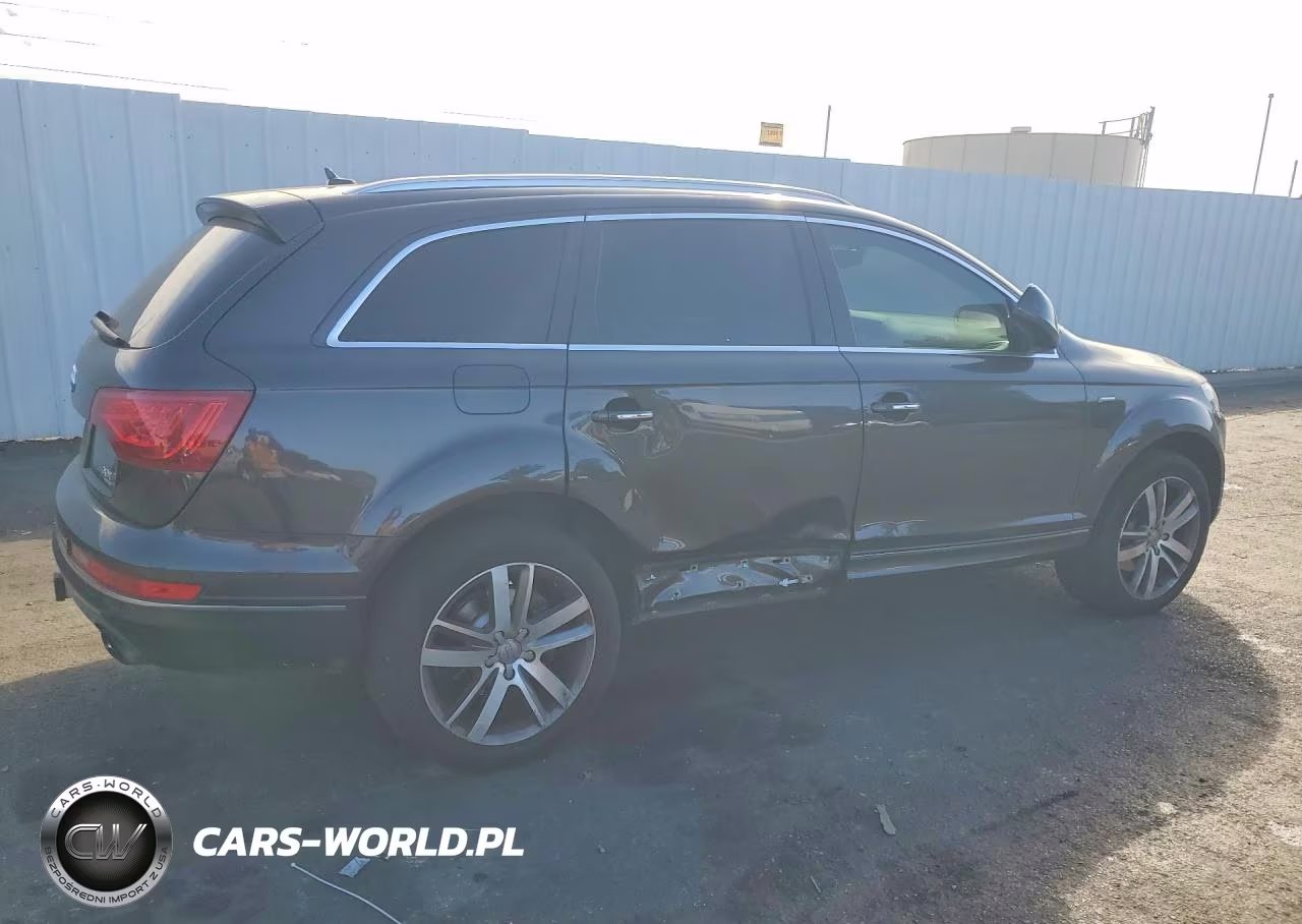 2014 Audi Q7 Premium Plus VIN:WA1LGAFE4ED020568 - 3