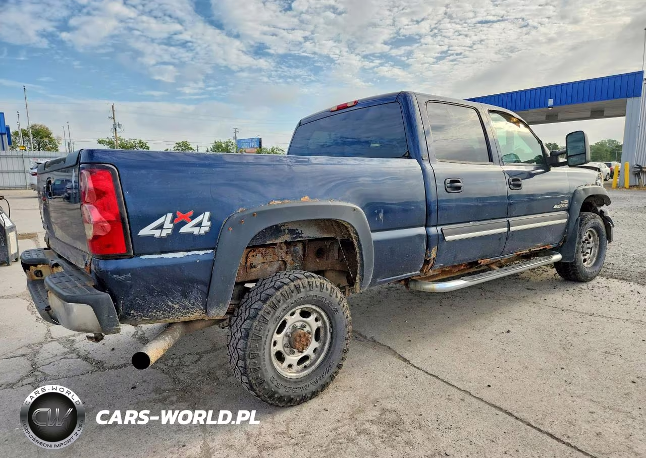 2006 Chevrolet Silverado K2500 Heavy Duty VIN:1GCHK23296F115403 - 3