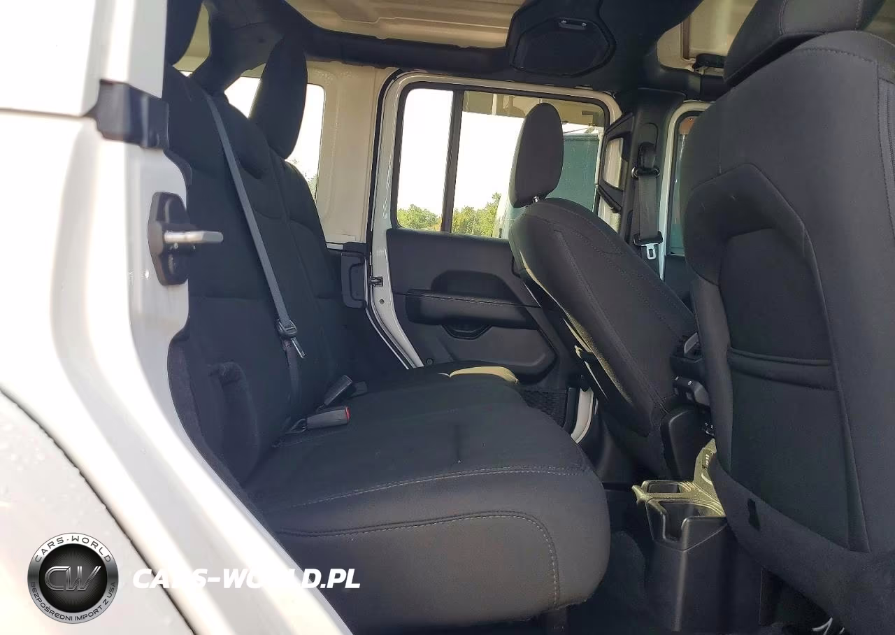 2018 Jeep Wrangler Unlimited Sahara VIN:1C4HJXEGXJW309293 - 11