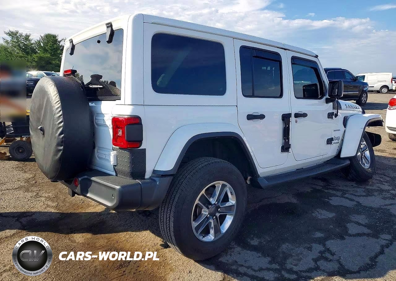 2018 Jeep Wrangler Unlimited Sahara VIN:1C4HJXEGXJW309293 - 3