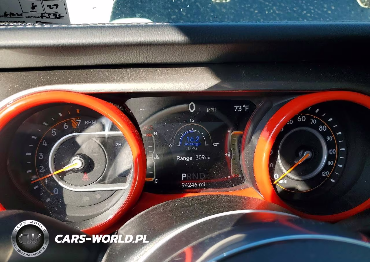 2018 Jeep Wrangler Unlimited Sahara VIN:1C4HJXEGXJW309293 - 9