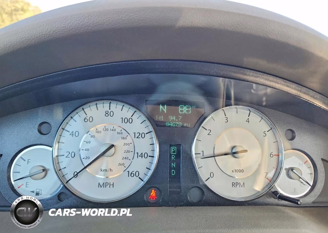 2008 Chrysler 300C VIN:2C3KA63H08H308159 - 9