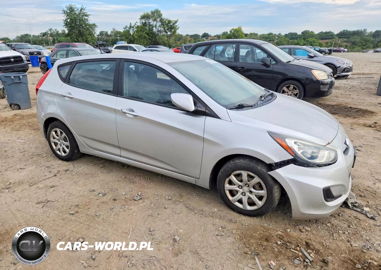 2012 Hyundai Accent Gs VIN:KMHCT5AE5CU006297 - 4