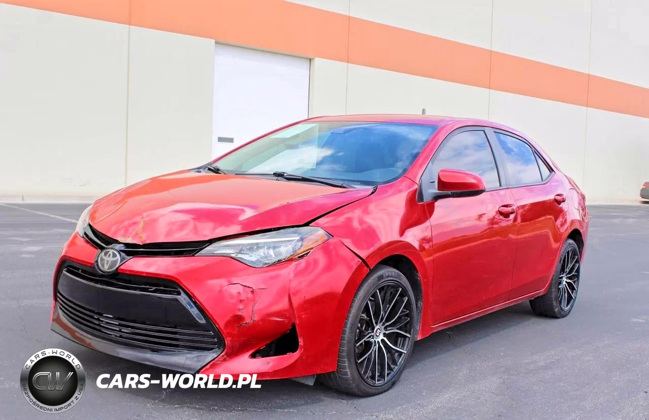 2018 Toyota Corolla Le VIN:5YFBURHE7JP815952 - 2