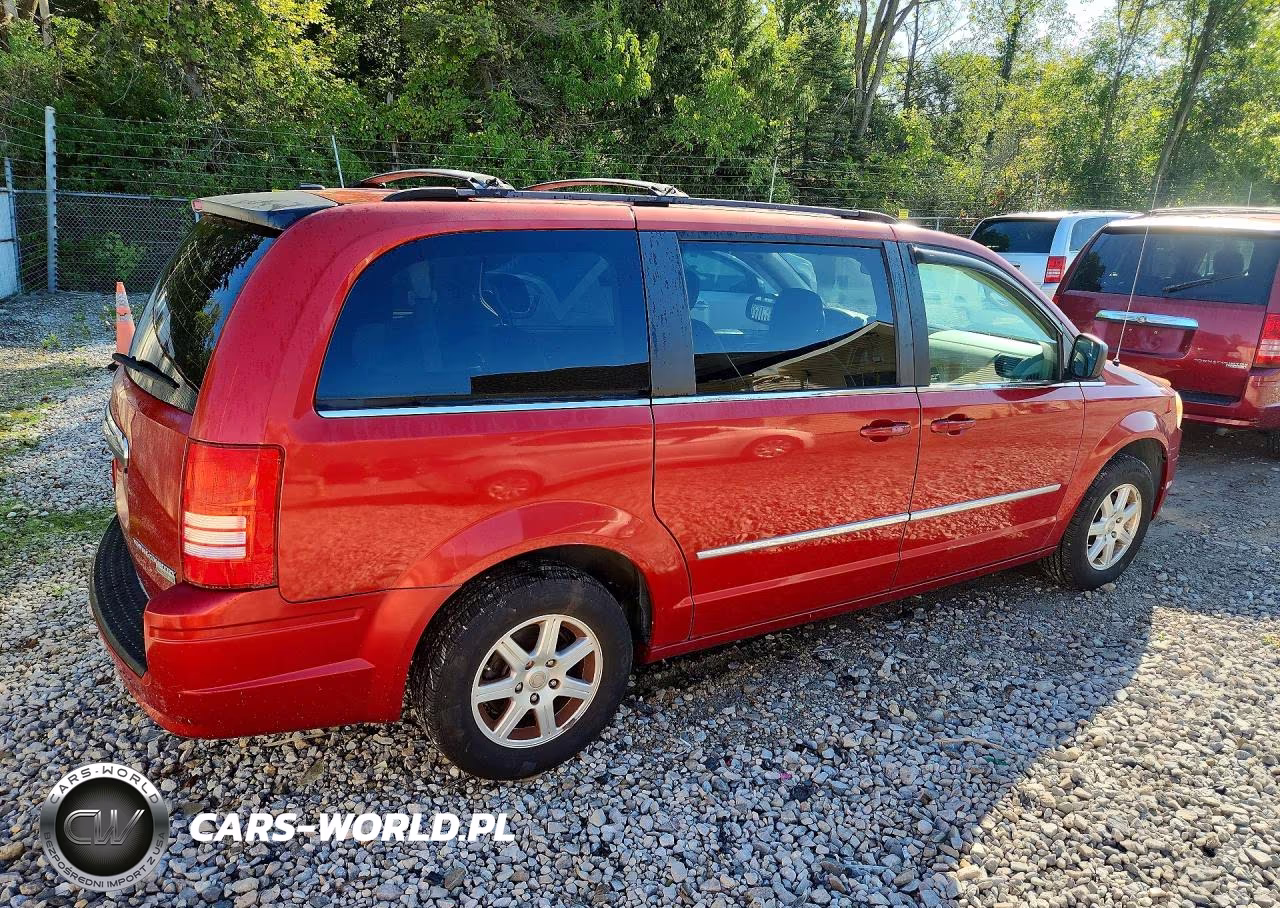 2010 Chrysler Town & Country Touring VIN:2A4RR5D16AR188960 - 3
